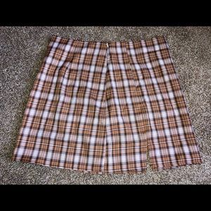 Brown plaid skirt